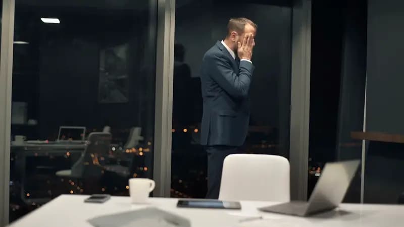 Pros and cons of using AWS private endpoints